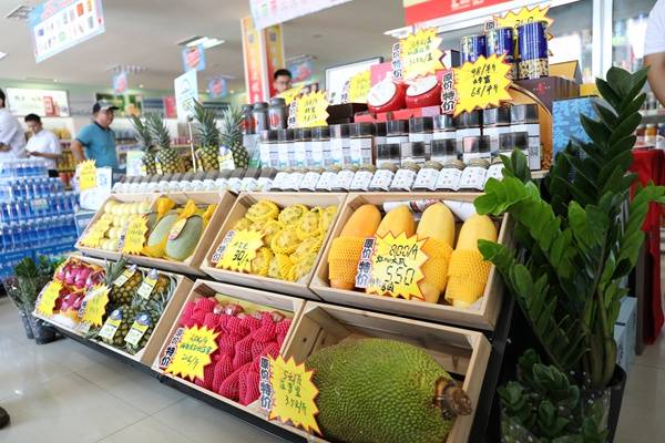 樂(lè)東牽手中石化讓農(nóng)副產(chǎn)品“入駐”高速服務(wù)區(qū)